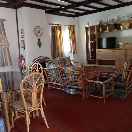 Nyaraló Buztinzuri Da Ria